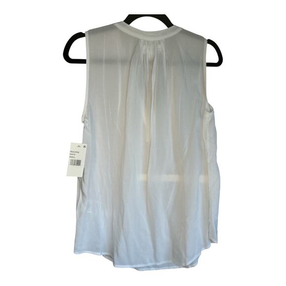 NWT Velvet by Graham & Spencer White Sleeveless Blouse, S - Picture 2 of 3
